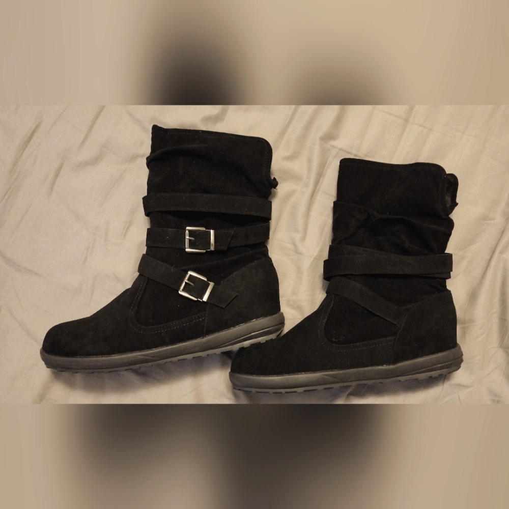 Black side buckle ankle boots size 10